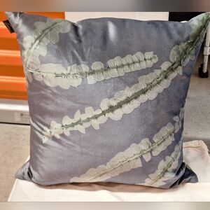 AVIVA STANOFF | Signature Velvet Collection